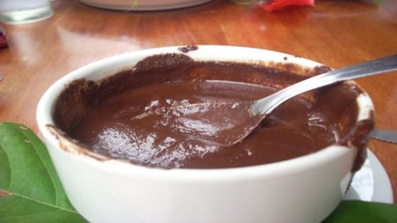 طريقة عمل صوص الشوكولاتة بالكاكاو البودرة بالتفصيل