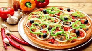 مقادير عجينة البيتزا السهلة والبسيطة خطوة بخطوة
