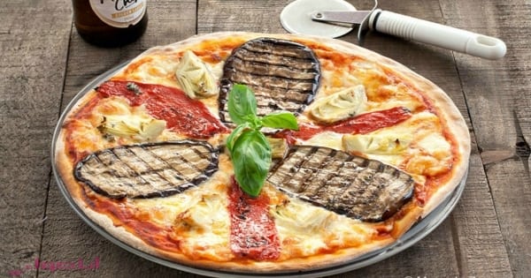 طريقة عمل البيتزا الايطالية بالصور